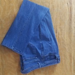 Women's Bill Blass Sz. 16 Jeans